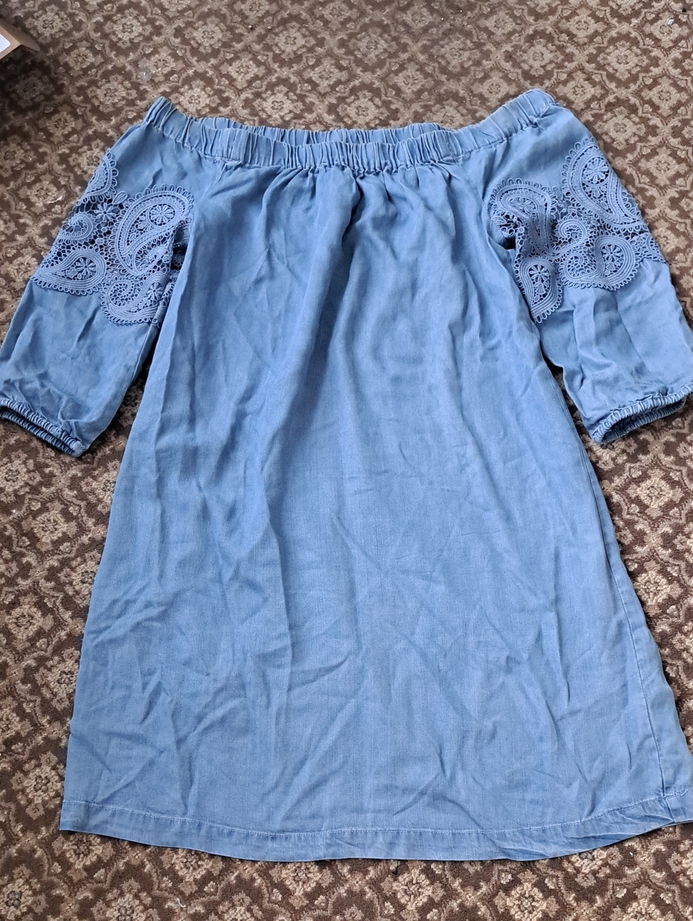 Neiman Marcus Light Blue Off-Shoulder Crochet-Sleeve Tunic